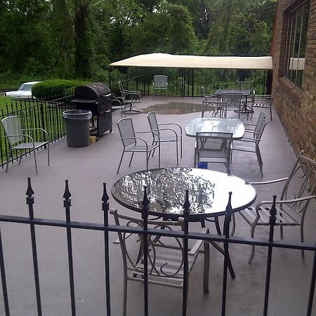 Country Hearth Inn & Suites South Point Exterior photo